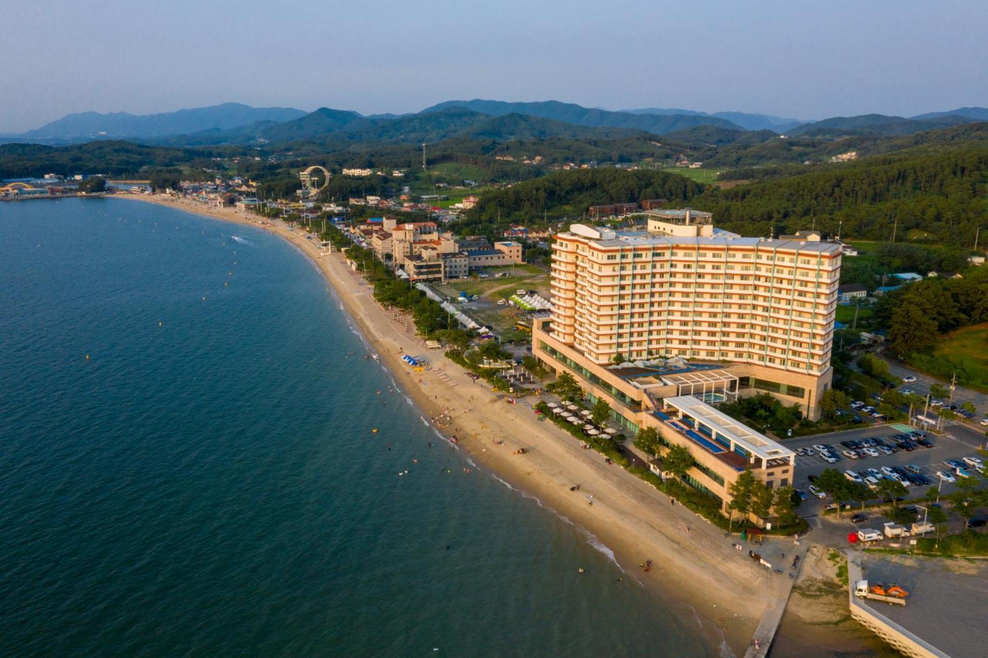 Beache Palace Boryeong Exteriör bild